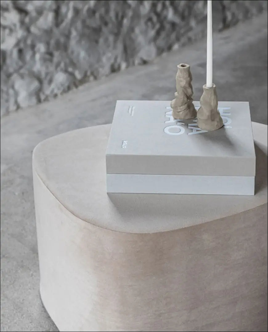 Žvakidė DI4575 - €9 Save 70% __label:Pristatymas 1-2 d.d., color-smelio, interjeras, material-akmuo, under-25 Iki €25