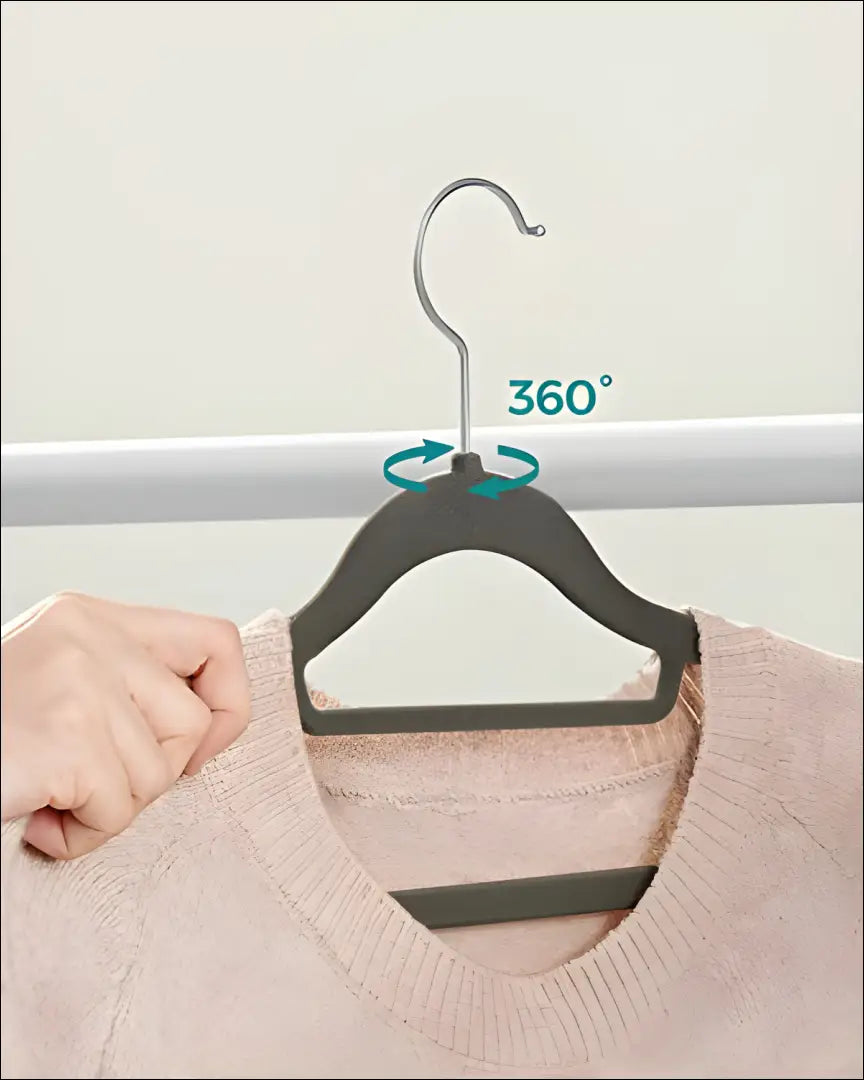 Aksominių pakabų komplektas 20 vnt SM1318 - €47 Save 30% 25-50, __label:Pristatymas 5-14 d.d., notouch30, pakabos, song