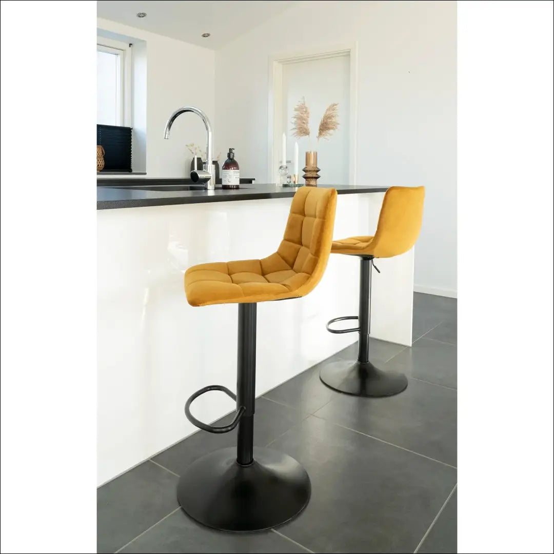 Baro kėdė aksominė garstyčių geltonumo juodos kojos RD052 - €104 Save 15% 100-200, __label:Pristatymas 5-14 d.d., Bar &