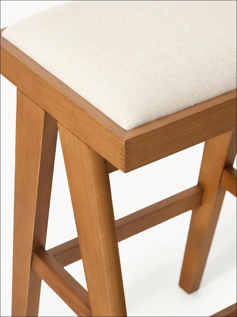 Baro kėdė VI1002 - €162 Save 55% 100-200, __label:Pristatymas 1-2 d.d., baro-kedes, color-kremas, color-ruda €100