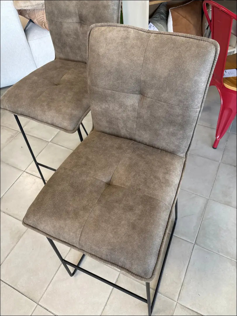 Baro kėdė VI1042 - €62 Save 50% 50-100, __label:Pristatymas 1-2 d.d., baro-kedes, color-ruda, material-dirbtine-oda €50