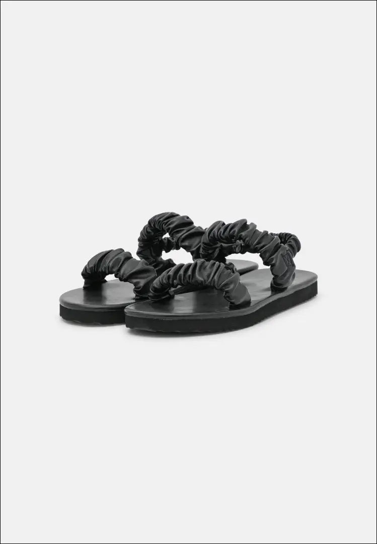 Basutės (42) DR146 - €25 Save 50% 25-50, __label:Pristatymas 1-2 d.d., color-juoda, drabuziai, tekstile to €50 Sandals