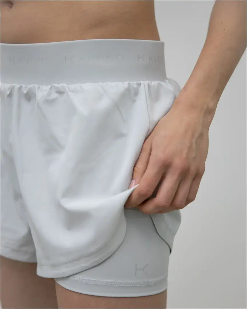 Bėgimo šortai “Kuuno” DI7690 - €16 Save 65% __label:Pristatymas 1-2 d.d., color-pilka, drabuziai, material-elastanas,