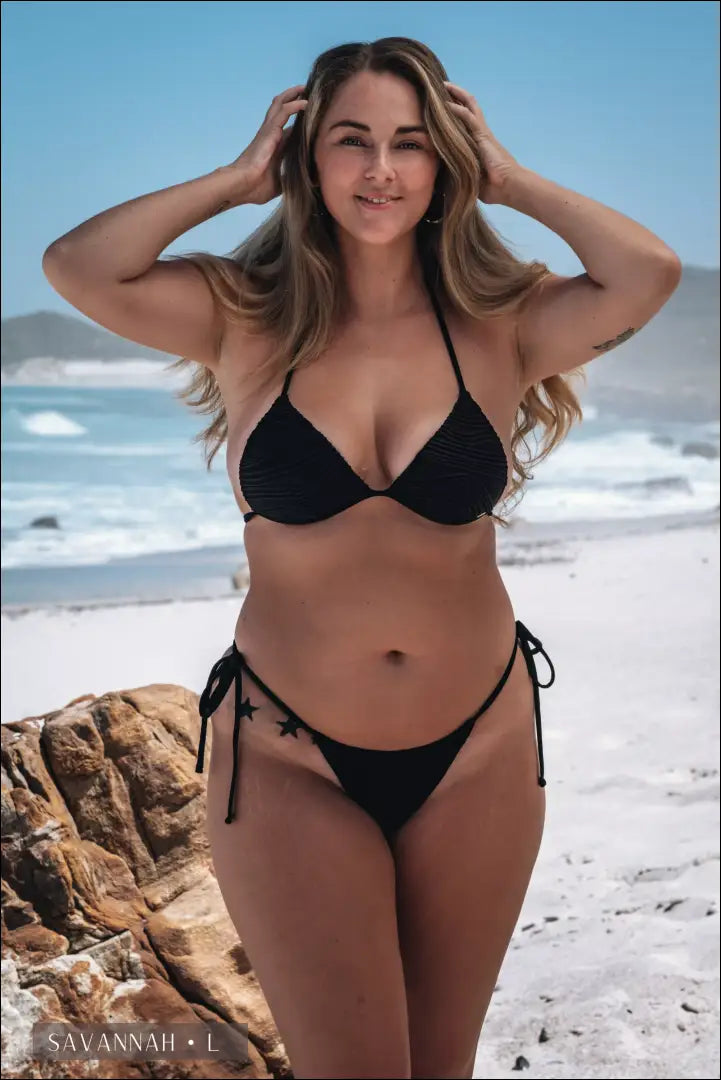 Bikinio apačia DR098 - €30 Save 50% 25-50, __label:Pristatymas 1-2 d.d., color-juoda, drabuziai, tekstile €25 to €50