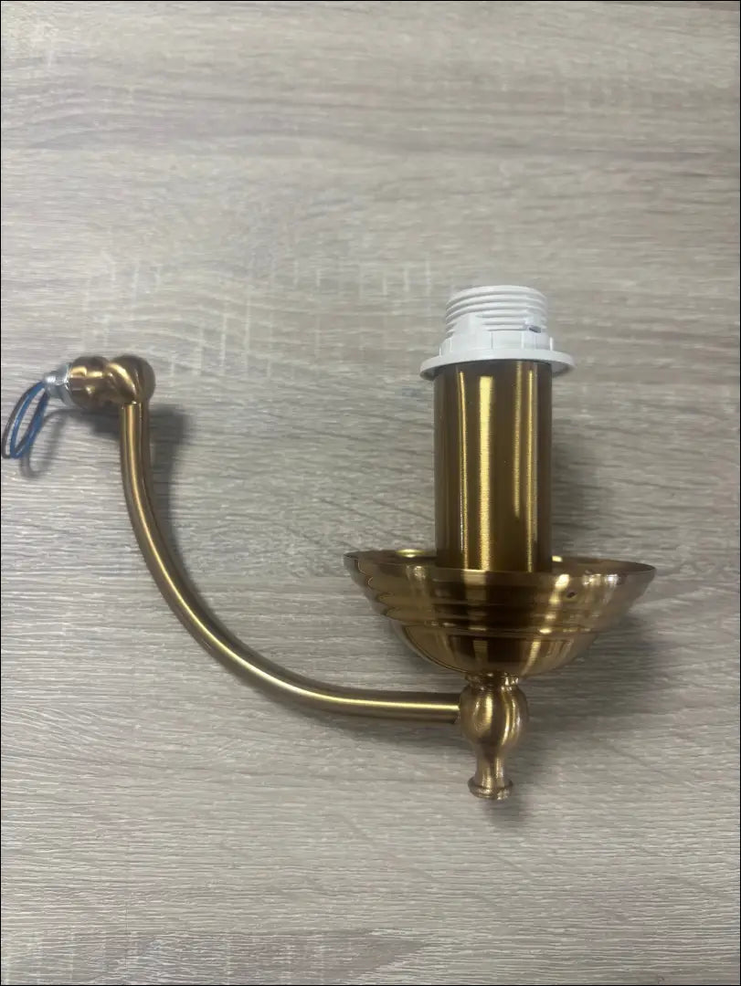 ČESTER Sieninis šviestuvas DA440 - €30 Save 50% 25-50, __label:Pristatymas 1-2 d.d., sieniniai-sviestuvai, sviestuvai