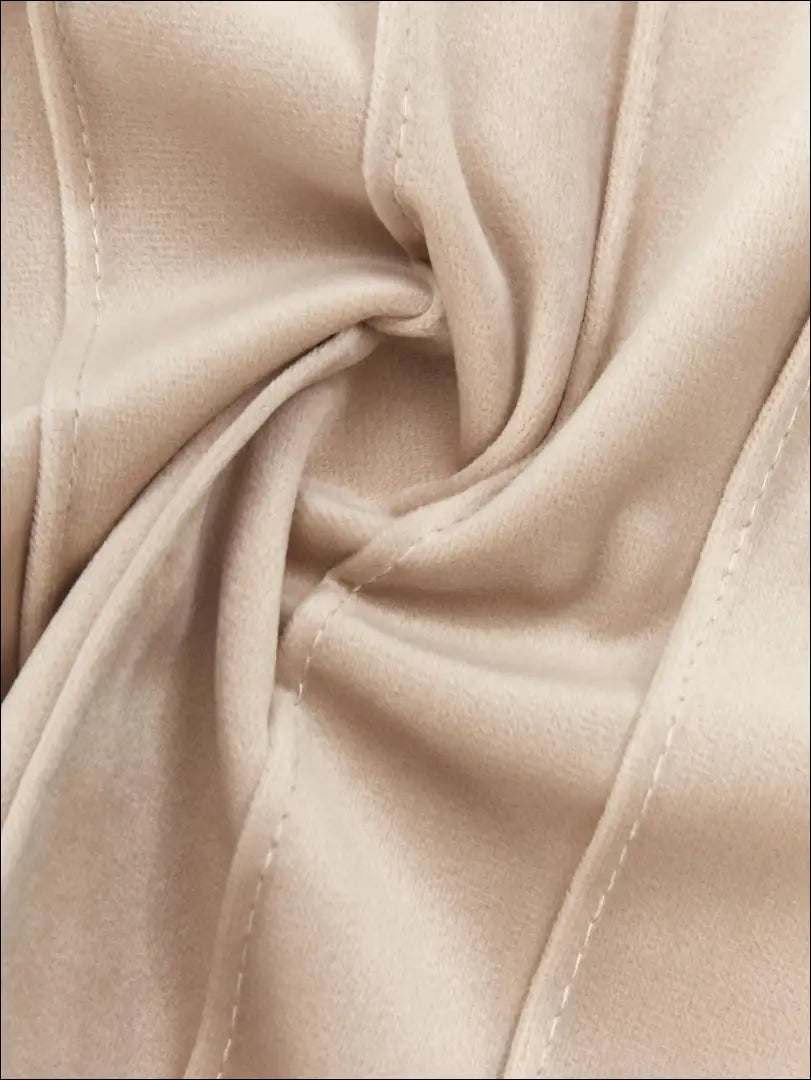 Dekoratyvinė aksominė pagalvėlė DI4285 - €10 Save 55% __label:Pristatymas 1-2 d.d., color-smelio, interjeras,