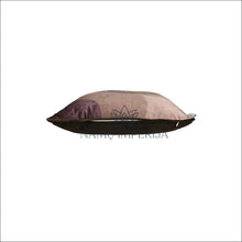 Laadige pilt üles galeriivaatesse Dekoratyvinė aksominė pagalvėlė DI5435 - €12 Save 50% color-ruda, color-violetine, interjeras, material-aksomas,
