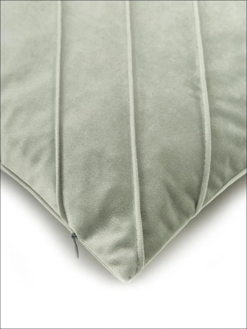 Dekoratyvinė aksominė pagalvėlė DI7420 - €15 Save 55% __label:Pristatymas 1-2 d.d., color-zalia, interjeras,