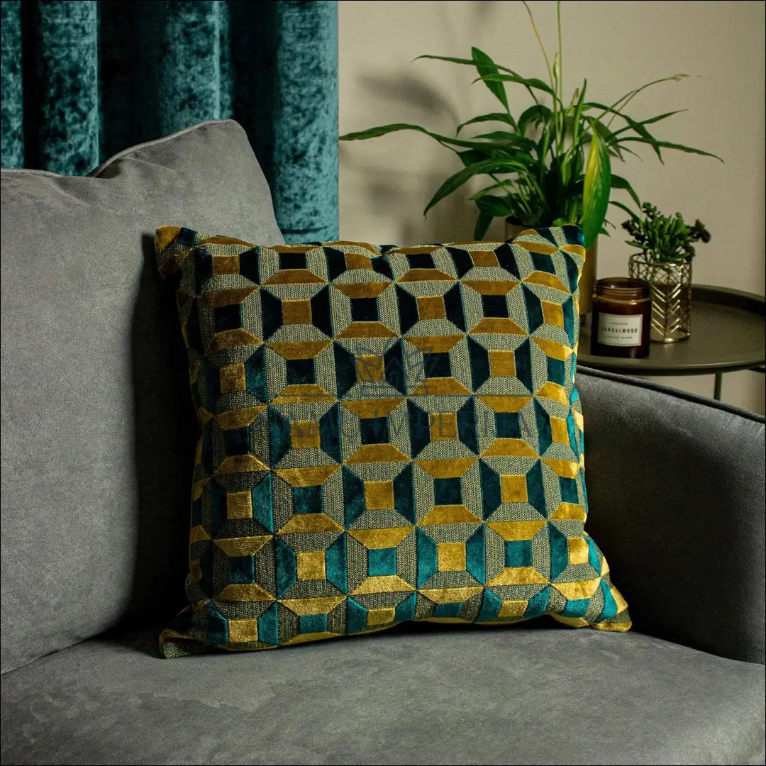 Dekoratyvinė aksominė pagalvėlė DI9059 - €13 Save 50% __label:Pristatymas 1-2 d.d., color-geltona, color-melyna,