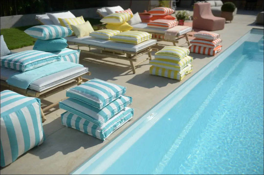 Dekoratyvinė lauko pagalvėlė DI10609 - €13 Save 50% __label:Pristatymas 1-2 d.d., color-balta, color-turkis,