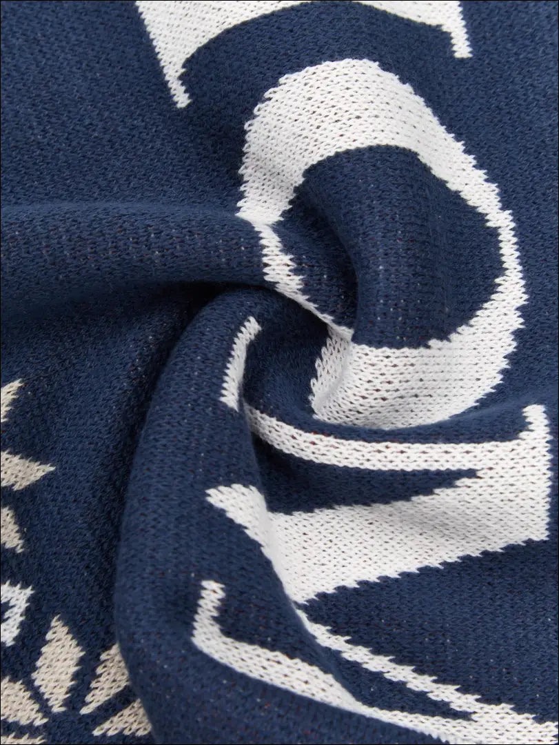 Dekoratyvinė megzta pagalvėlė DI4328 - €13 Save 50% __label:Pristatymas 1-2 d.d., color-balta, color-melyna,