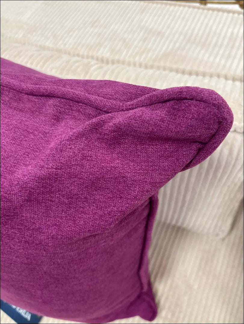 Dekoratyvinė pagalvė DI10608 - €29 Save 50% 25-50, __label:Pristatymas 1-2 d.d., color-violetine, interjeras,