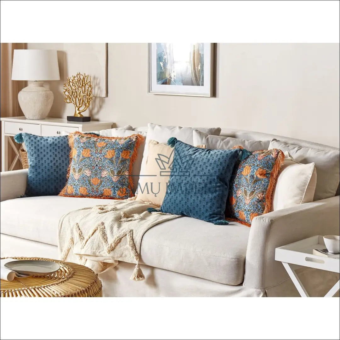 Dekoratyvinė pagalvėlė DI10045 - €17 Save 50% __label:Pristatymas 1-2 d.d., color-melyna, interjeras, material-aksomas,
