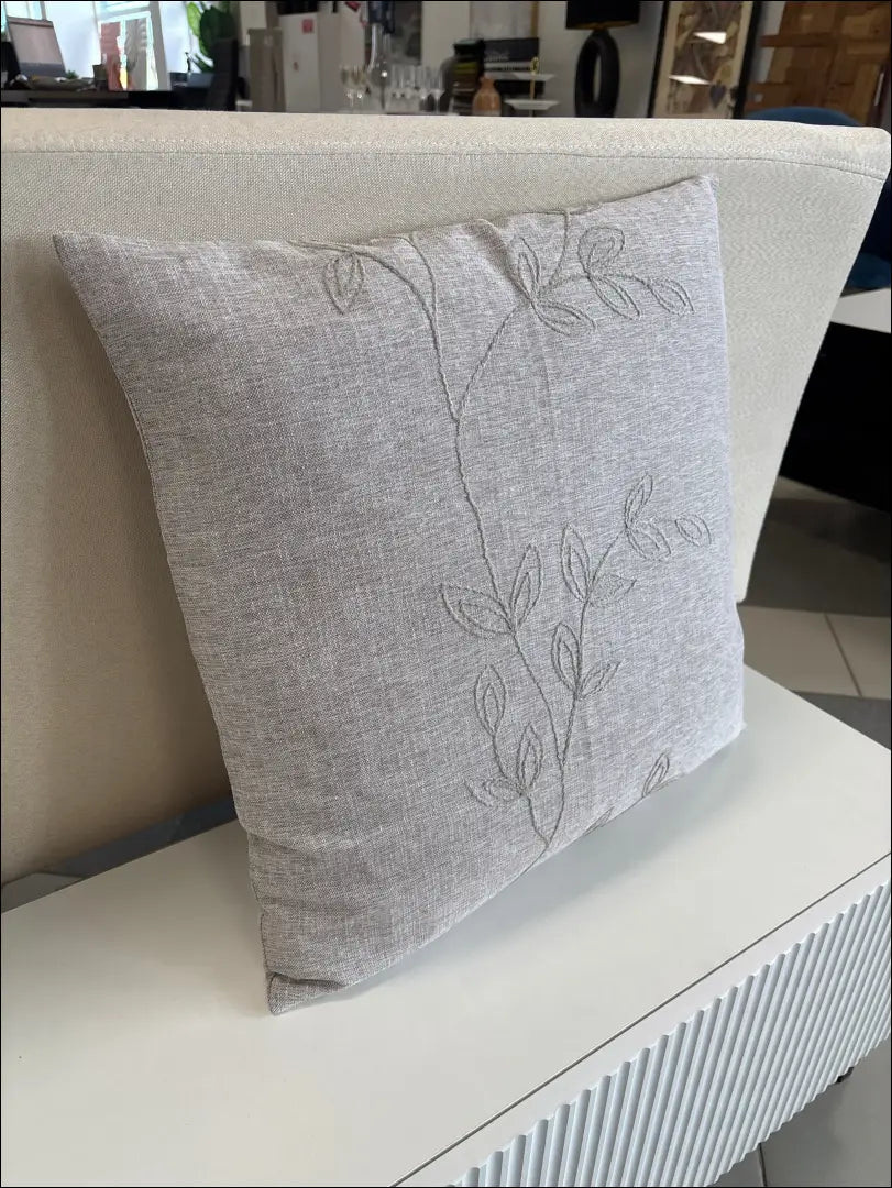 Dekoratyvinė pagalvėlė DI10063 - €10 Save 50% __label:Pristatymas 1-2 d.d., color-smelio, interjeras, material-akrilas,