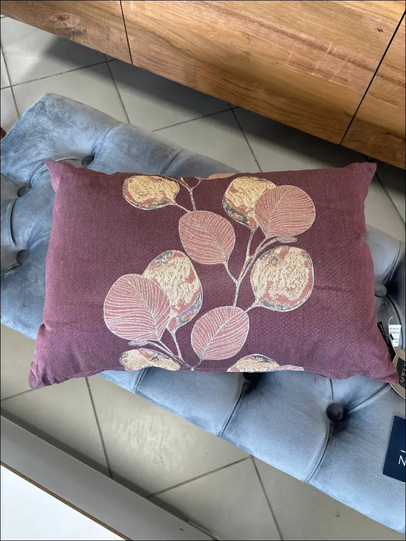 Dekoratyvinė pagalvėlė DI10183 - €14 Save 50% __label:Pristatymas 1-2 d.d., color-auksine, color-violetine, interjeras,