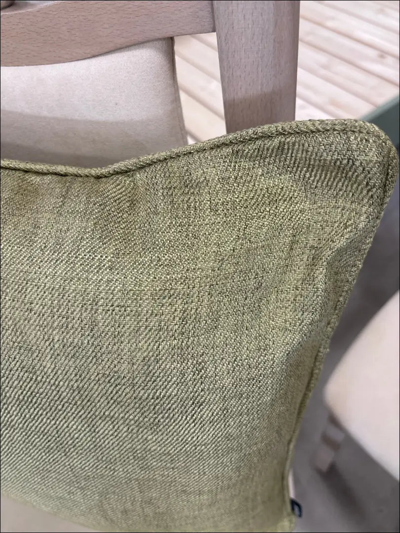 Dekoratyvinė pagalvėlė DI11061 - €21 Save 50% __label:Pristatymas 1-2 d.d., color-zalia, interjeras,