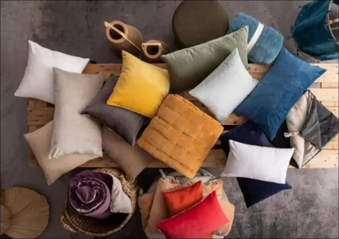 Dekoratyvinė pagalvėlė DI11932 - €25 Save 50% 25-50, __label:Pristatymas 1-2 d.d., color-smelio, interjeras,