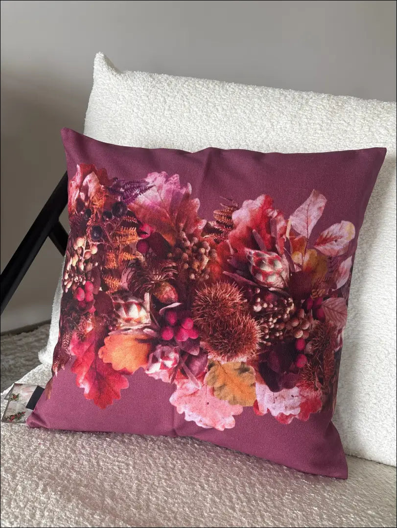 Dekoratyvinė pagalvėlė DI12035 - €16 Save 50% __label:Pristatymas 1-2 d.d., color-marga, color-margas, color-raudona,
