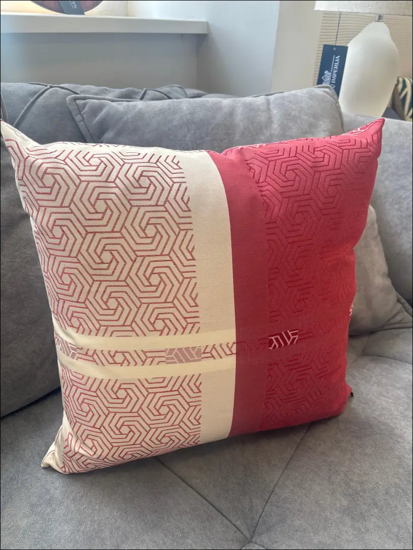 Dekoratyvinė pagalvėlė DI12246 - €21 Save 50% __label:Pristatymas 1-2 d.d., color-kremas, color-raudona, interjeras,