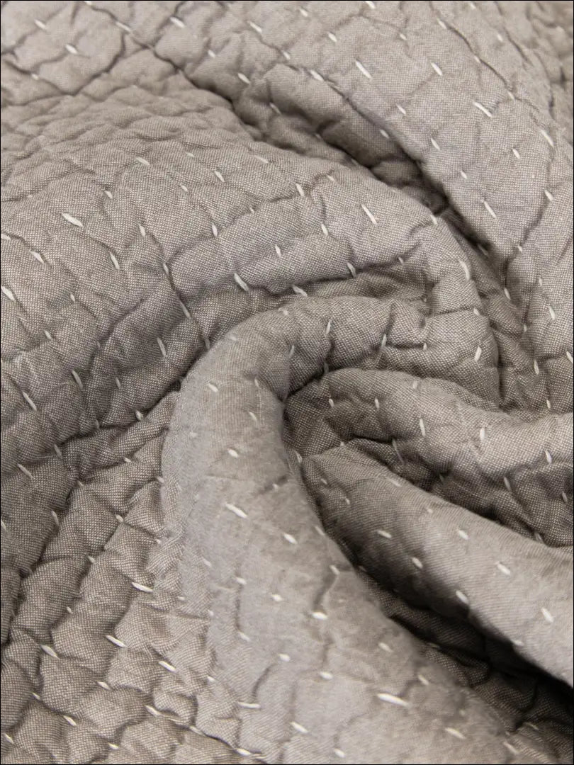 Dekoratyvinė pagalvėlė DI4331 - €15 Save 50% __label:Pristatymas 1-2 d.d., color-pilka, interjeras, material-medvilne,