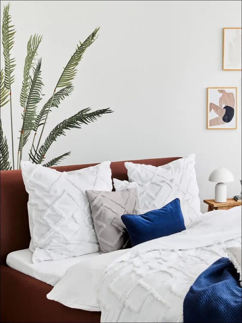 Dekoratyvinė pagalvėlė DI4438 - €13 Save 55% __label:Pristatymas 1-2 d.d., color-pilka, interjeras, material-medvilne,