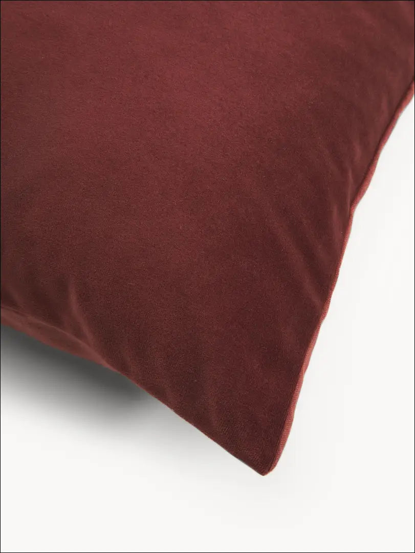 Dekoratyvinė pagalvėlė DI4440 - €12 Save 55% __label:Pristatymas 1-2 d.d., color-raudona, color-ruda, interjeras,