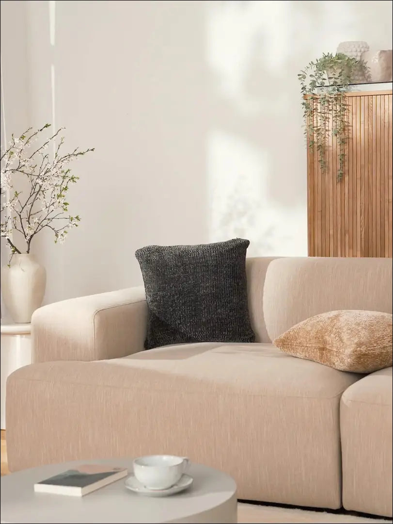 Dekoratyvinė pagalvėlė DI4464 - €12 Save 50% __label:Pristatymas 1-2 d.d., color-pilka, interjeras,