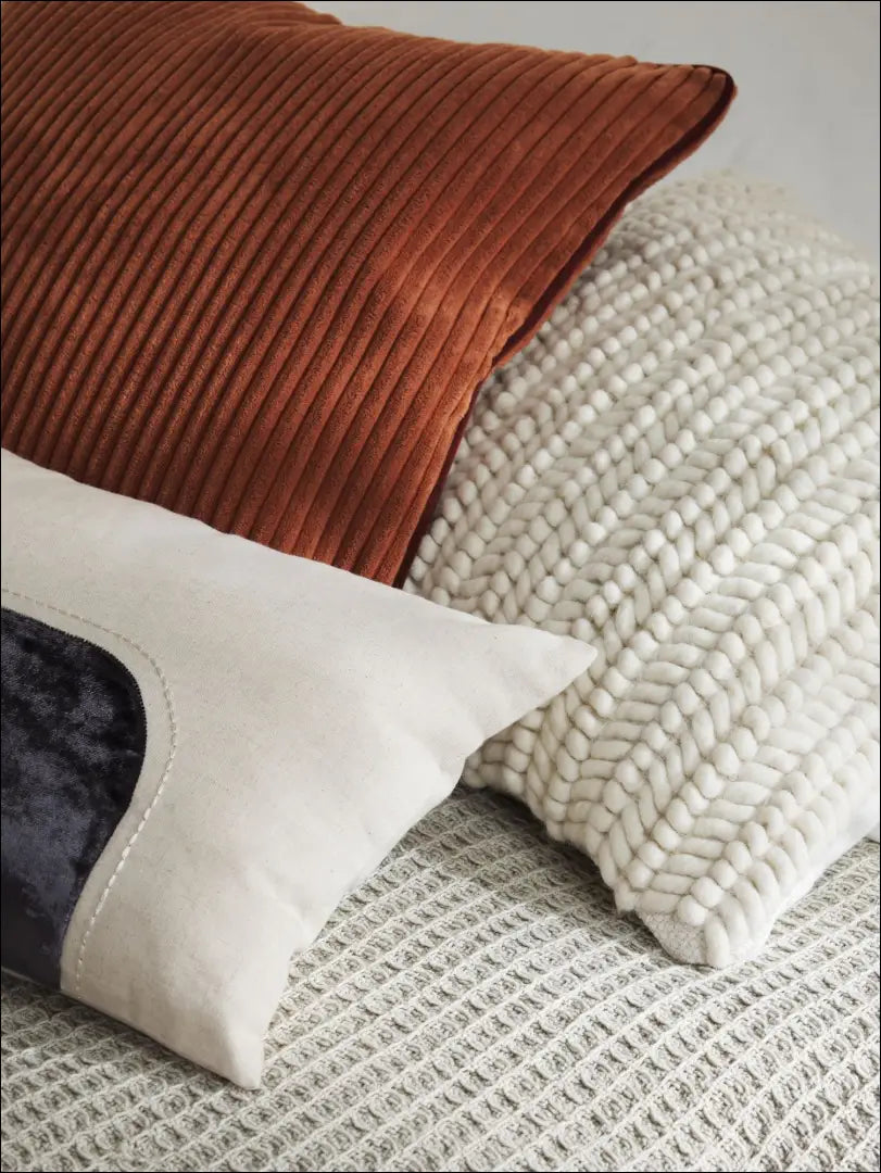 Dekoratyvinė pagalvėlė DI5507 - __label:Pristatymas 1-2 d.d., color-pilka, color-smelio, interjeras, material-aksomas