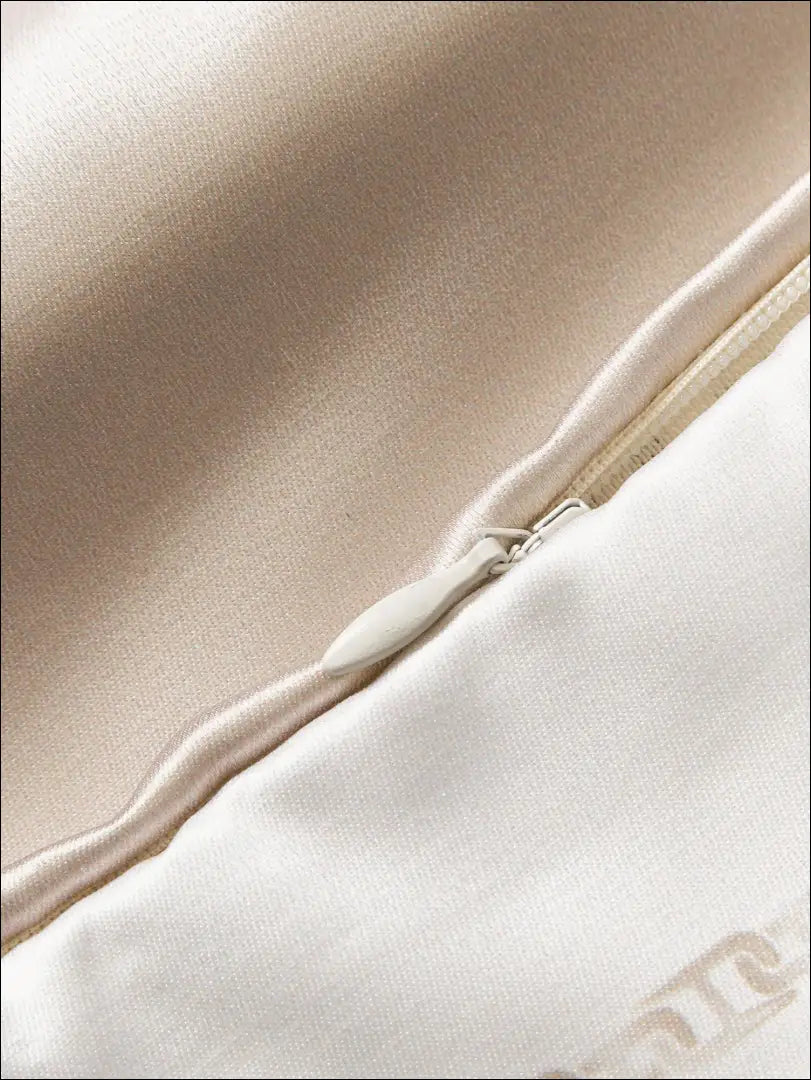 Dekoratyvinė pagalvėlė DI7158 - €12 Save 60% __label:Pristatymas 1-2 d.d., color-kremas, color-smelio, interjeras,