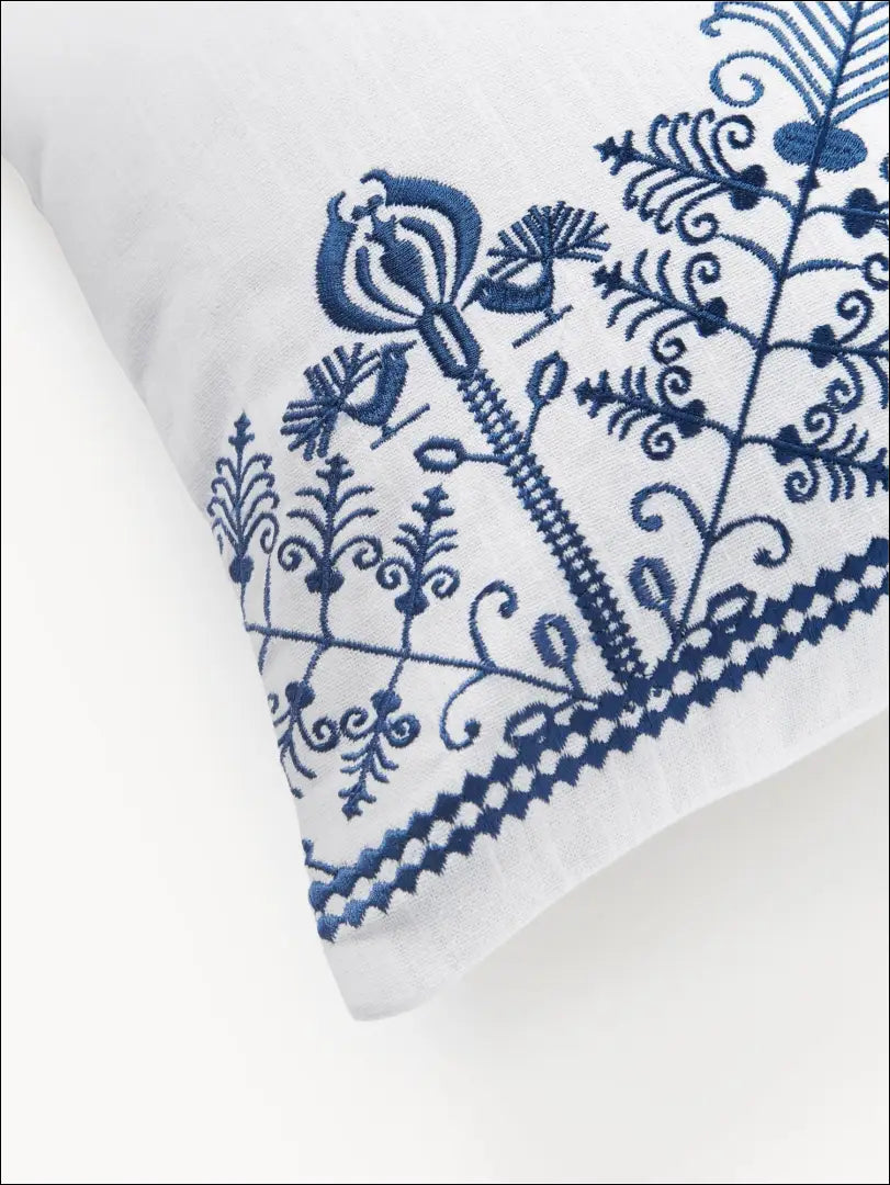 Dekoratyvinė pagalvėlė DI7160 - €14 Save 60% __label:Pristatymas 1-2 d.d., color-balta, color-melyna, interjeras,