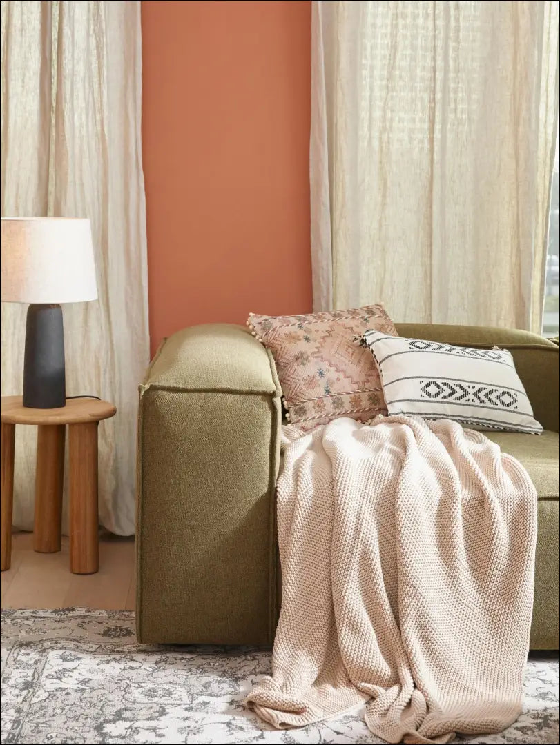 Dekoratyvinė pagalvėlė DI7174 - €10 Save 60% __label:Pristatymas 1-2 d.d., color-juoda, color-smelio, interjeras,