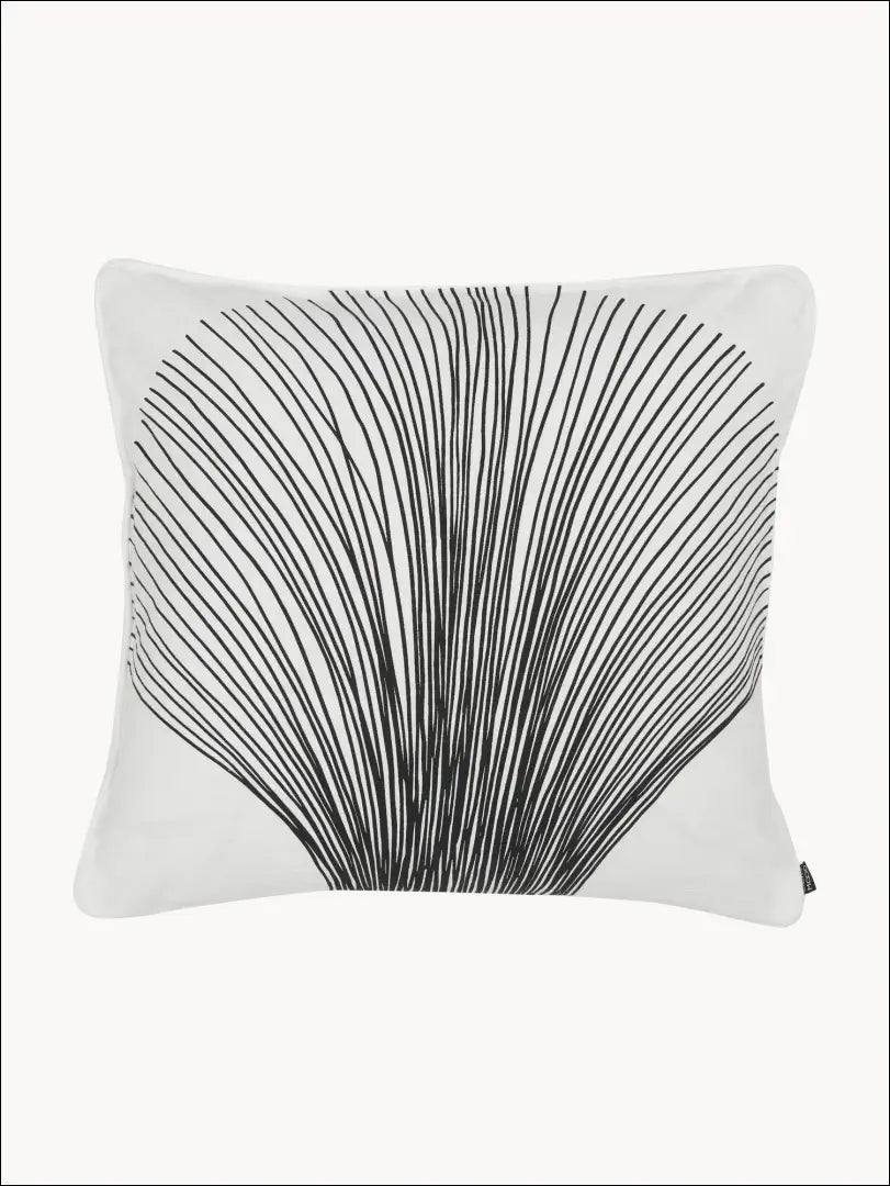 Dekoratyvinė pagalvėlė DI7219 - €9 Save 55% __label:Pristatymas 1-2 d.d., color-balta, color-juoda, interjeras,