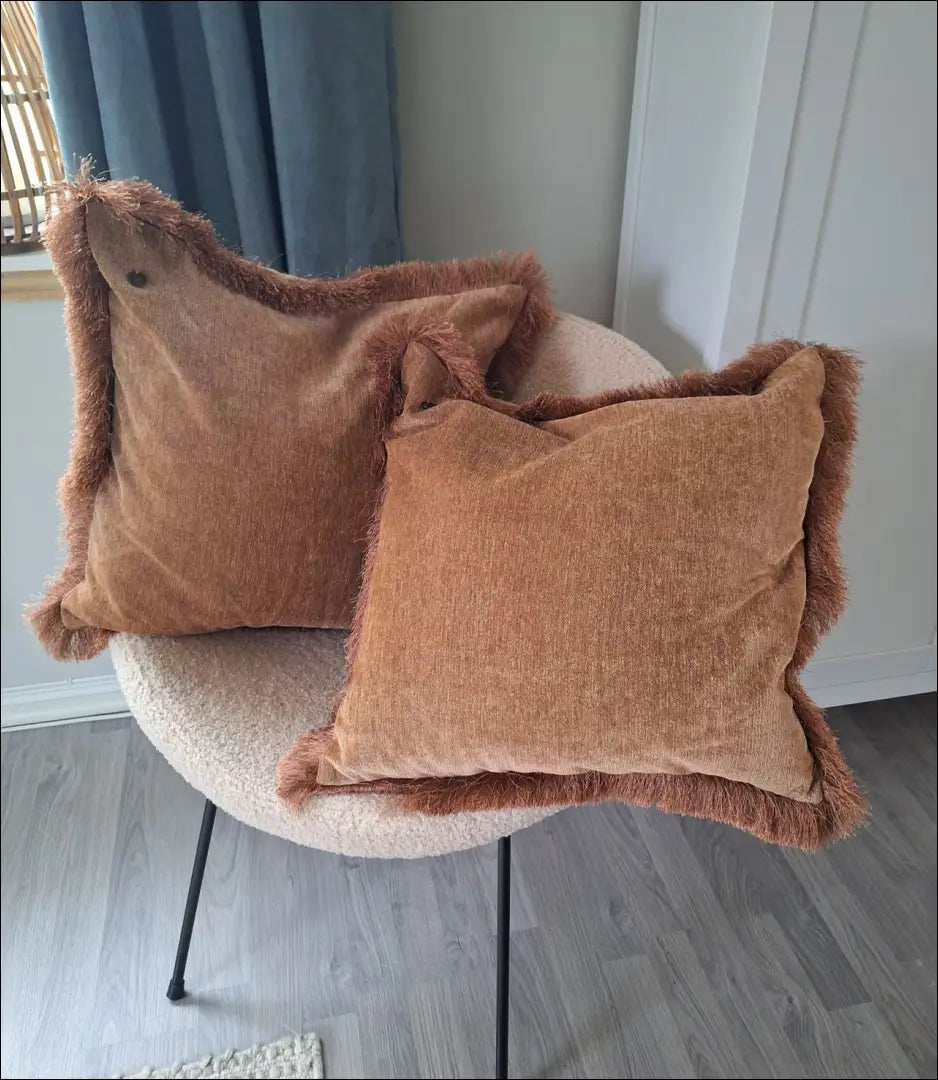 Dekoratyvinė pagalvėlė DI7399 - €26 Save 55% 25-50, __label:Pristatymas 1-2 d.d., color-ruda, interjeras,