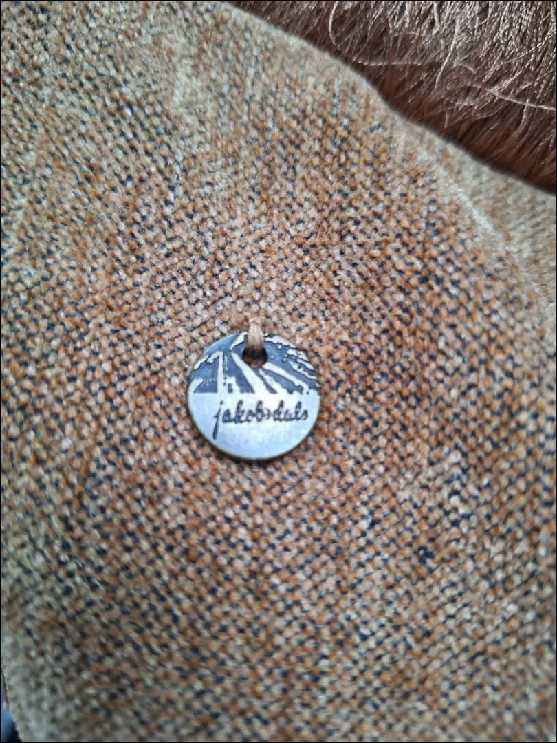 Dekoratyvinė pagalvėlė DI7399 - €26 Save 55% 25-50, __label:Pristatymas 1-2 d.d., color-ruda, interjeras,