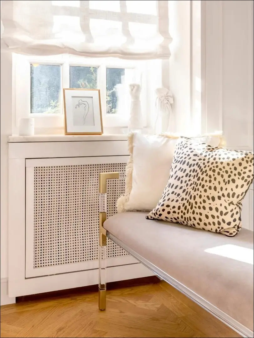 Dekoratyvinė pagalvėlė DI7493 - €17 Save 50% __label:Pristatymas 1-2 d.d., color-juoda, color-smelio, interjeras,