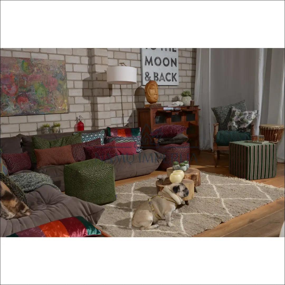 Dekoratyvinė pagalvėlė DI8994 - €8 Save 50% __label:Pristatymas 1-2 d.d., color-zalia, interjeras, material-medvilne,