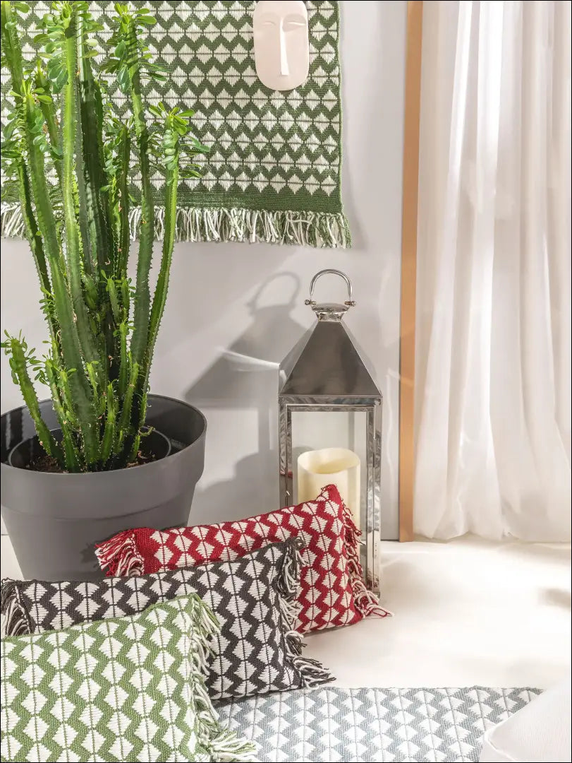 Dekoratyvinė pagalvėlė DI9143 - €20 Save 55% __label:Pristatymas 1-2 d.d., color-balta, color-raudona, interjeras,