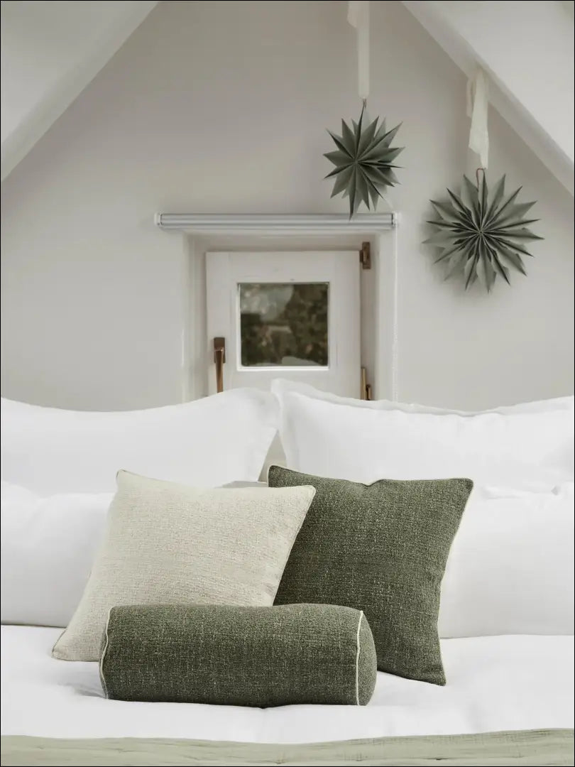 Dekoratyvinė pagalvėlė DI9857 - €16 Save 60% __label:Pristatymas 1-2 d.d., boucle, color-zalia, interjeras,