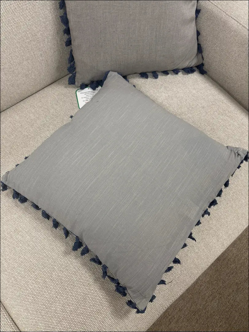 Dekoratyvinė pagalvėlė DI9967 - €8 Save 55% __label:Pristatymas 1-2 d.d., color-melyna, color-pilka, interjeras,