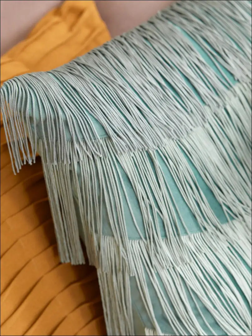 Dekoratyvinė pagalvėlė su kutais DI3888 - €18 Save 50% __label:Pristatymas 1-2 d.d., color-zalia, interjeras,