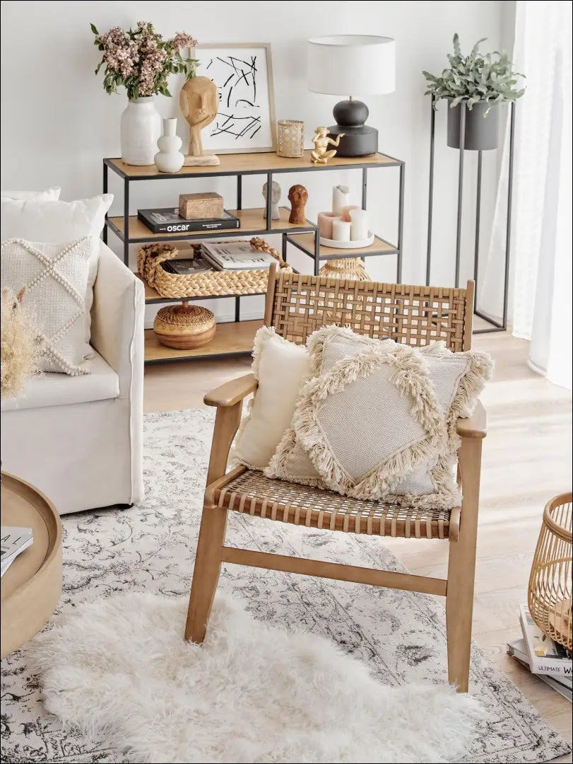 Dekoratyvinė pagalvėlė su kutais DI4417 - €16 Save 55% __label:Pristatymas 1-2 d.d., color-smelio, interjeras,