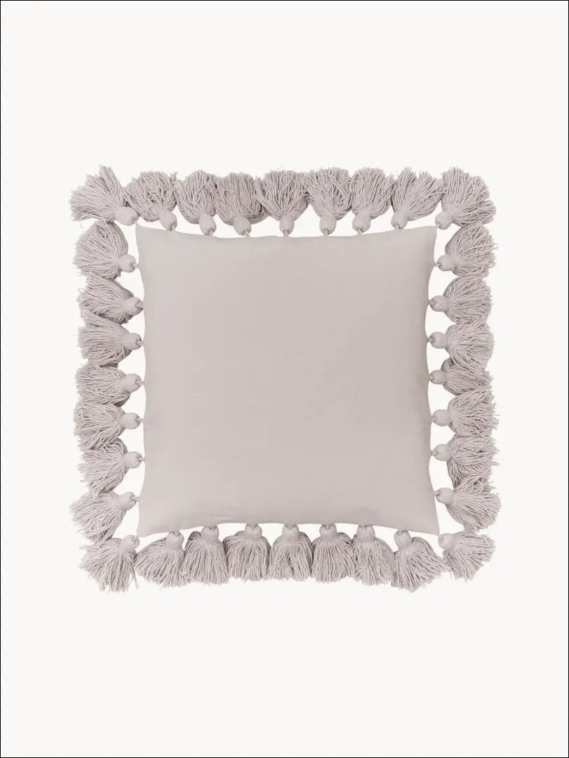 Dekoratyvinė pagalvėlė su kutais DI7083 - €8 Save 60% __label:Pristatymas 1-2 d.d., color-smelio, interjeras,