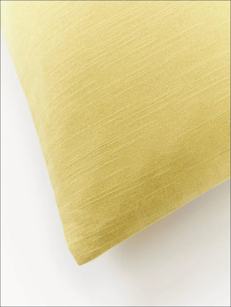 Dekoratyvinė siuvinėta pagalvėlė DI7236 - €16 Save 55% __label:Pristatymas 1-2 d.d., color-geltona, interjeras,