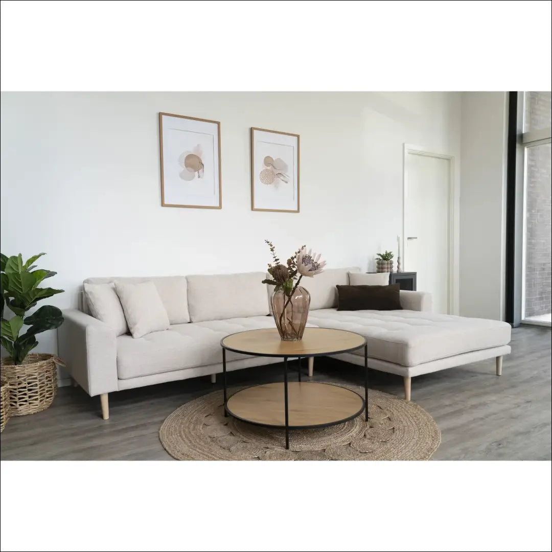 Dešinės pusės poilsio sofa smėlio spalvos su keturiomis pagalvėlėmis ir natūralaus medžio kojelėmis RD203 - €1,479 Save