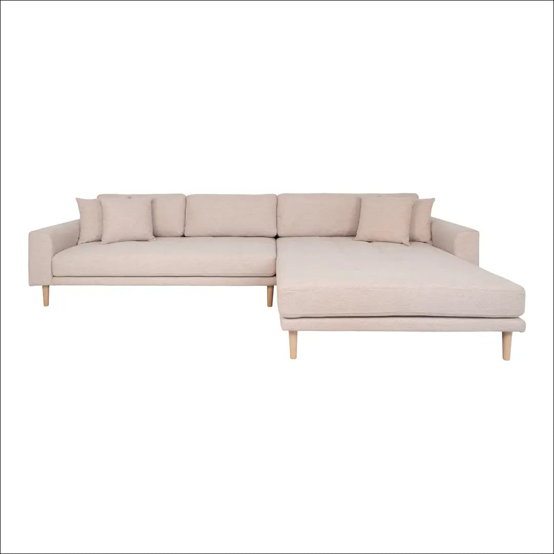 Dešinės pusės poilsio sofa smėlio spalvos su keturiomis pagalvėlėmis ir natūralaus medžio kojelėmis RD203 - €1,479 Save