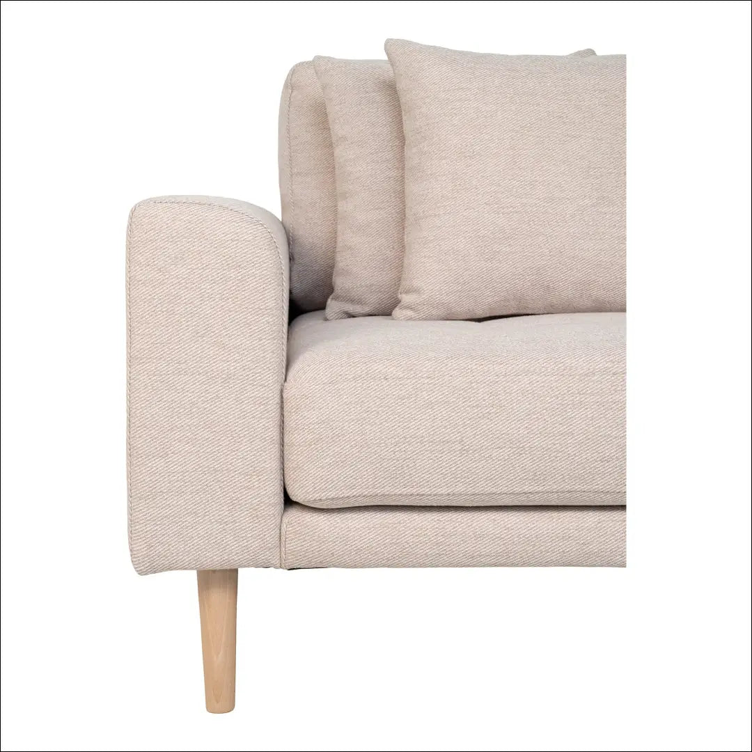Dešinės pusės poilsio sofa smėlio spalvos su keturiomis pagalvėlėmis ir natūralaus medžio kojelėmis RD203 - €1,479 Save