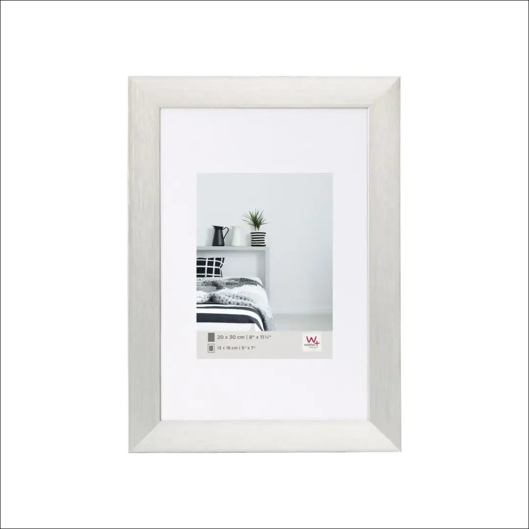 Didelis nuotraukų rėmelis DI9406 - €20 Save 55% __label:Pristatymas 1-2 d.d., color-sidabrine, interjeras,