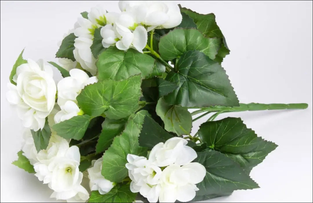 Dirbtinių gėlių puokštelė DI8633 - €9 Save 50% __label:Pristatymas 1-2 d.d., augalai, color-balta, color-zalia,