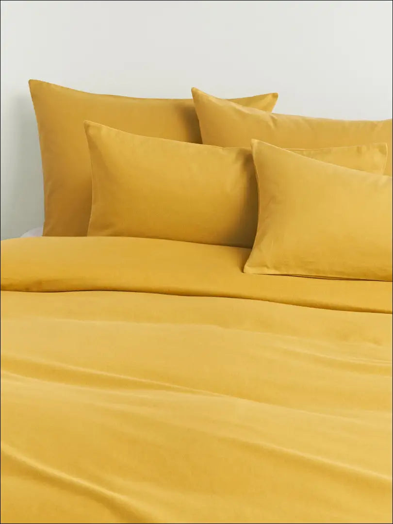 Flanelės pagalvės užvalkalas DI11382 - €5 Save 65% __label:Pristatymas 1-2 d.d., color-geltona, material-flanele,