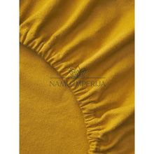 Įkelti vaizdą į galerijos rodinį, Flanelinė paklodė su guma DI4394 - color-geltona,
